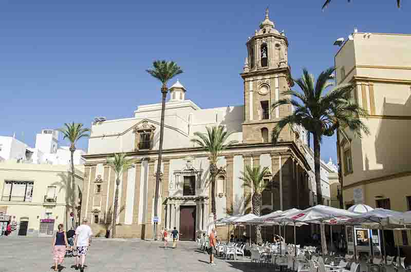 Cádiz 09 - iglesia de Santiago.jpg
